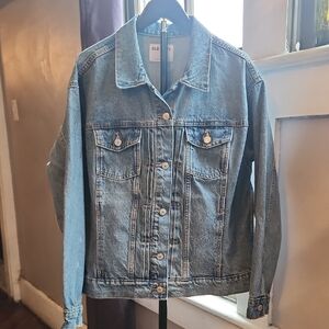Old Navy Light Wash Denim Jacket in Blue Women XL